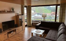 Schöne 2 1/2 Zimmer Ferienwohnung in Oberstaufen - Hoamatle -